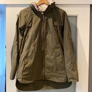 Lululemon Fo drizzle rain coat